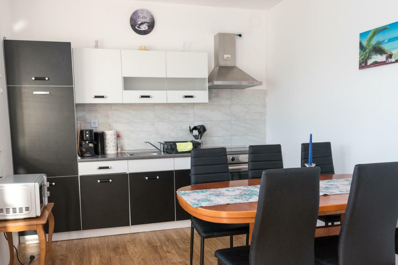 Apartment Rora Zaboric Εξωτερικό φωτογραφία